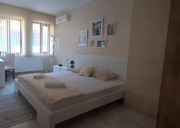 Apartman Aпартамент жужа *